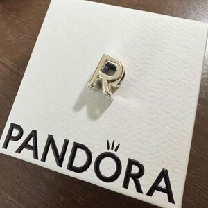 Authentic Pandora initial charm "R"